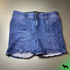 Torrid Mid-Rise Jean Shorts Denim Size 18 4.5 inches Stretch Waistband